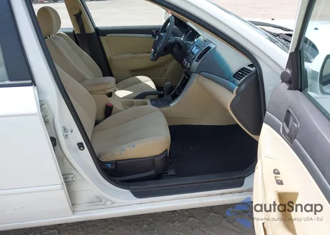 2009 Hyundai Sonata Gls z USA, uszkodzony, nr VIN 5NPET46C89H490533